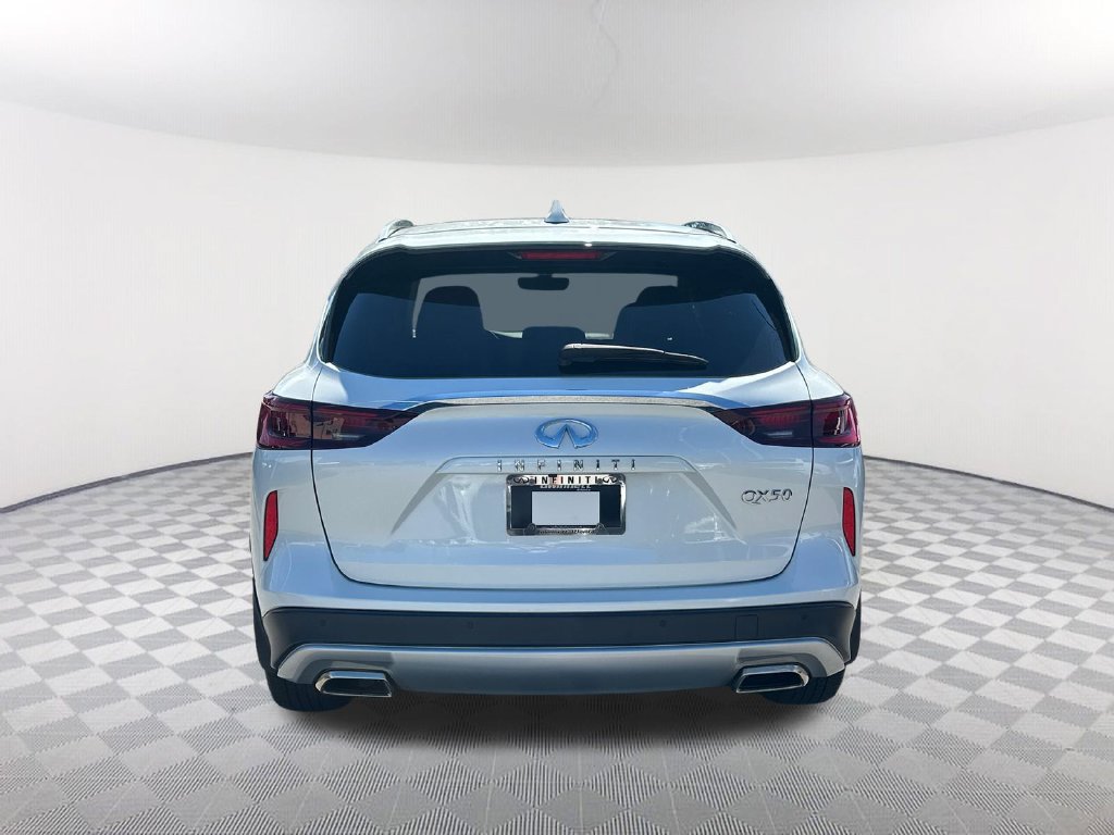 Certified 2023 INFINITI QX50 Luxe FWD image 6