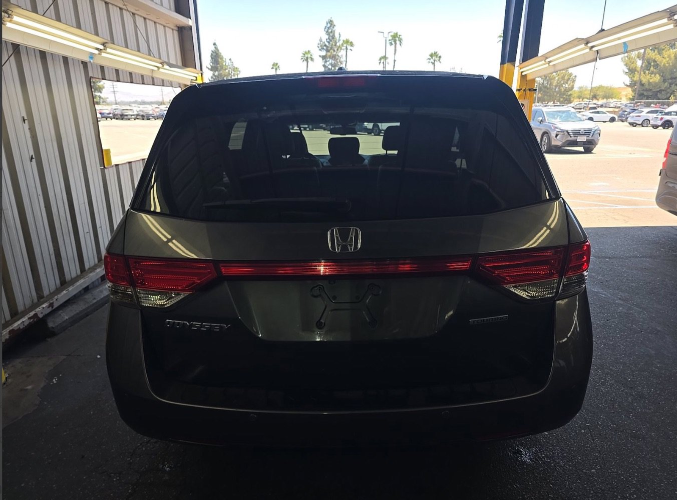 Used 2016 Honda Odyssey Touring image 5