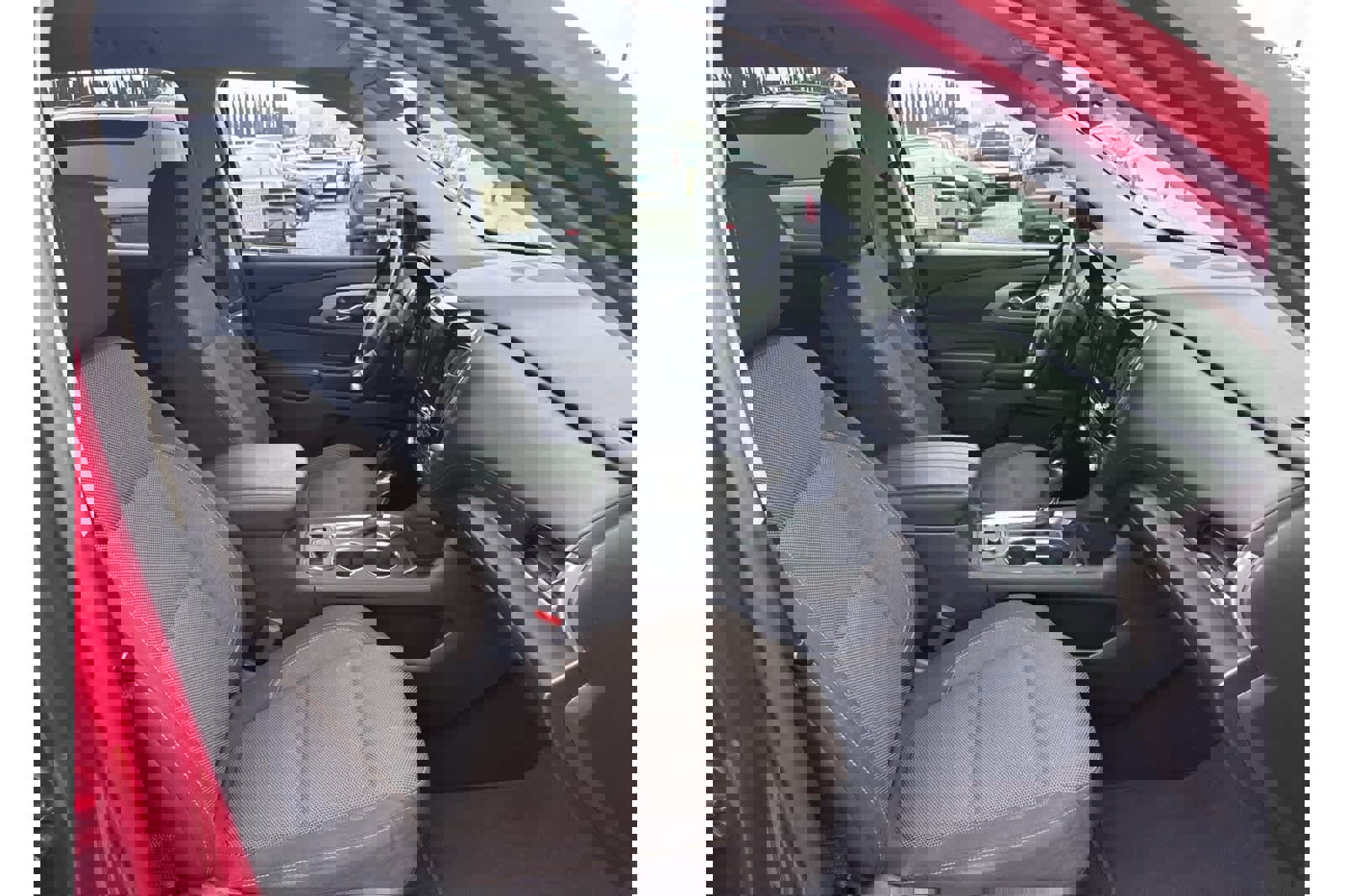 Used 2019 Chevrolet Traverse LT image 14