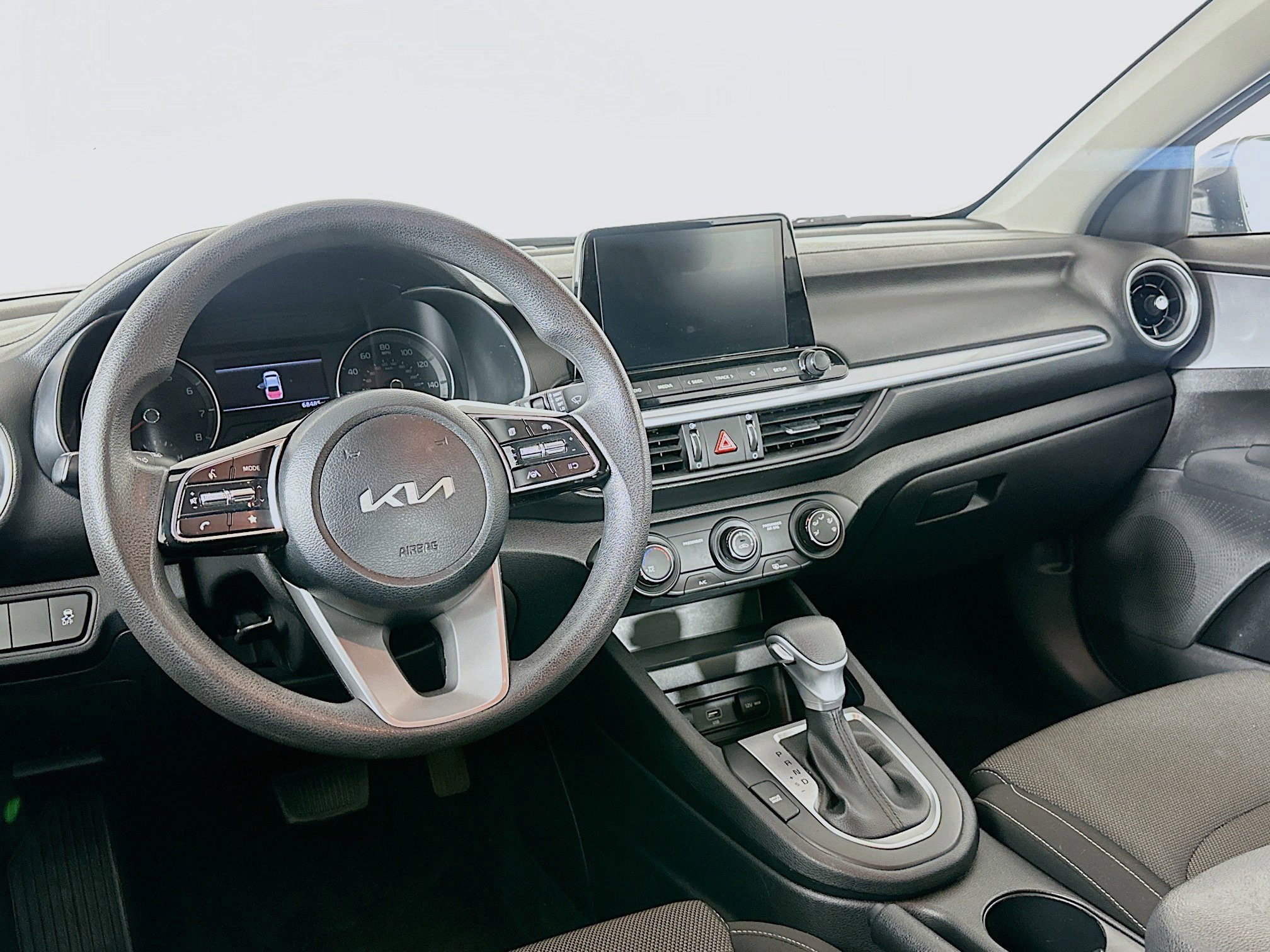 Used 2023 Kia Forte LXS image 17