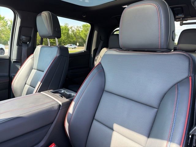 Used 2025 Chevrolet Silverado EV RST AWD/4WD image 15
