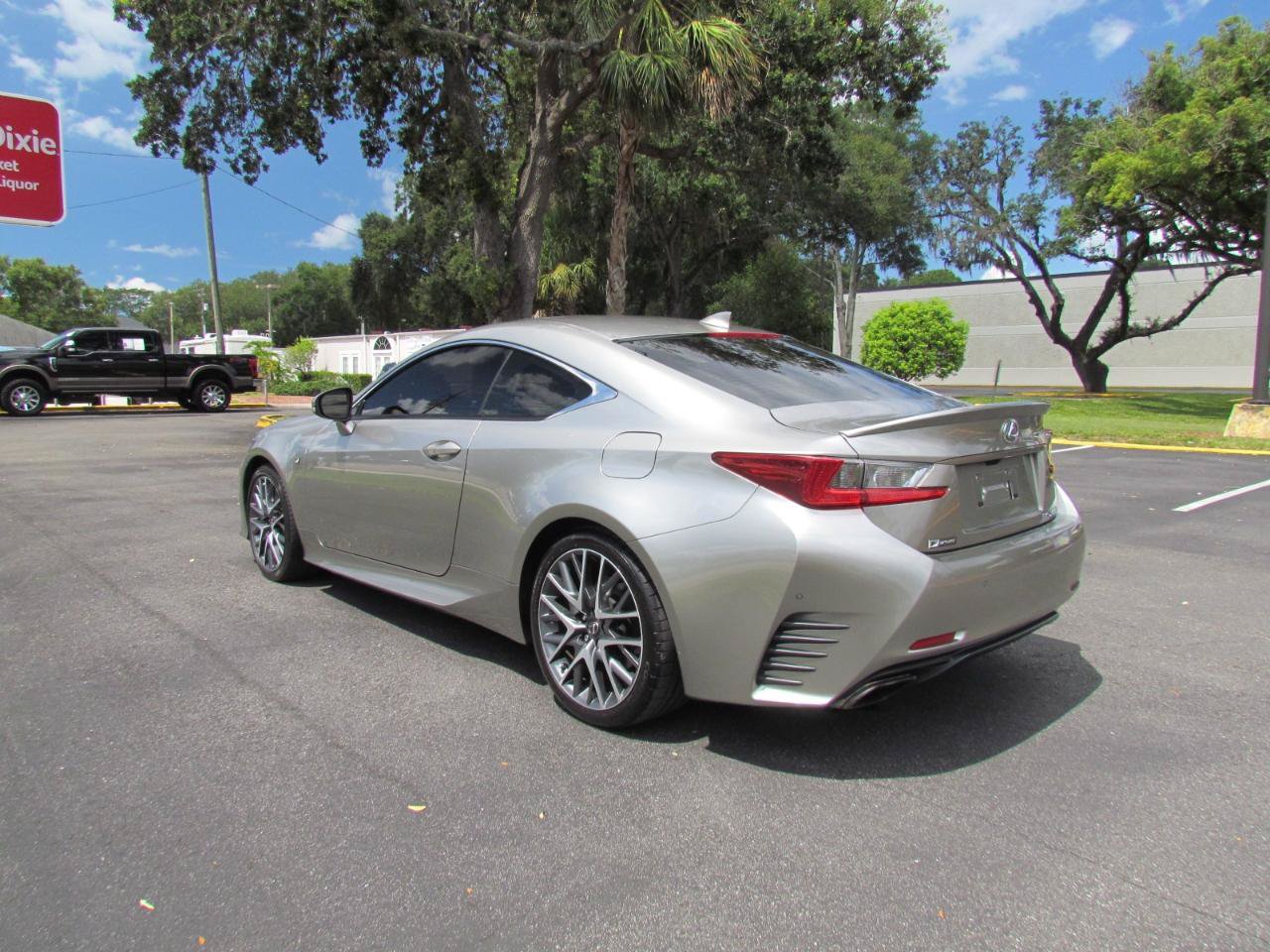 Used 2016 Lexus RC 200t RWD image 8