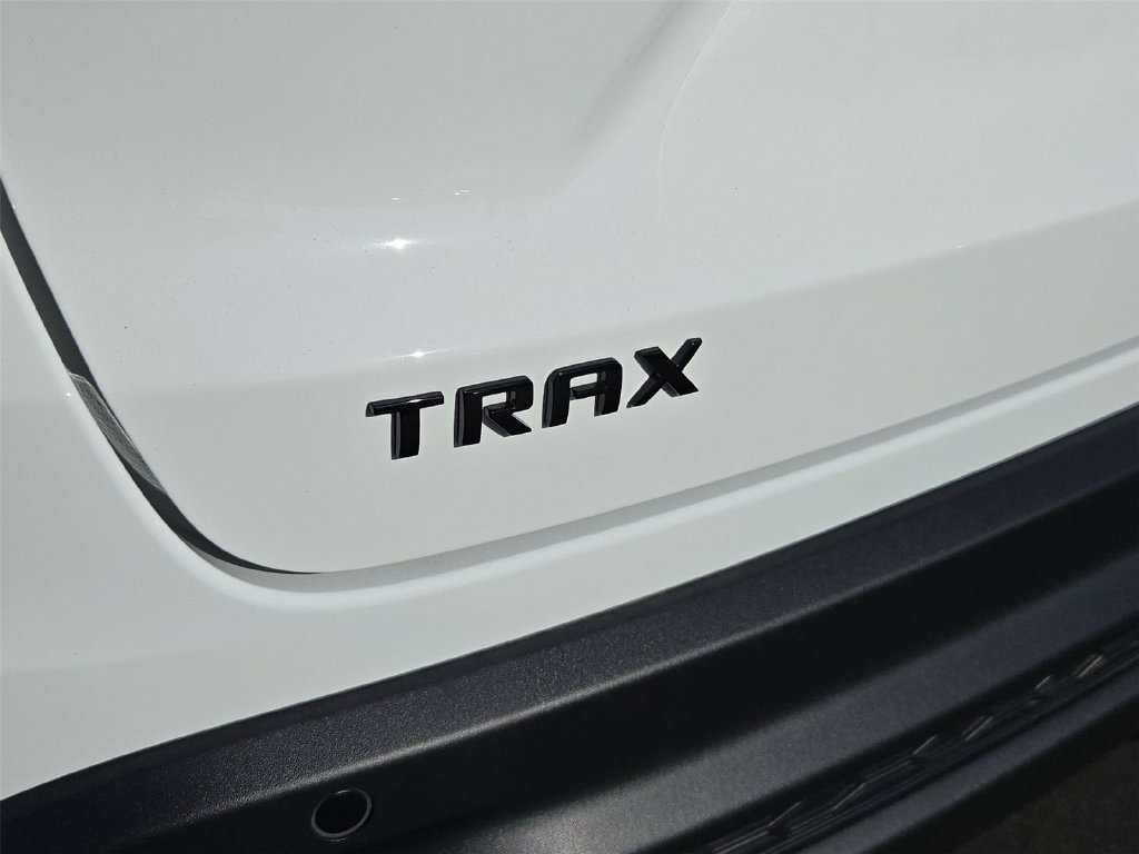 New 2026 Chevrolet Trax LT w/ Driver Confidence Package FWD image 22