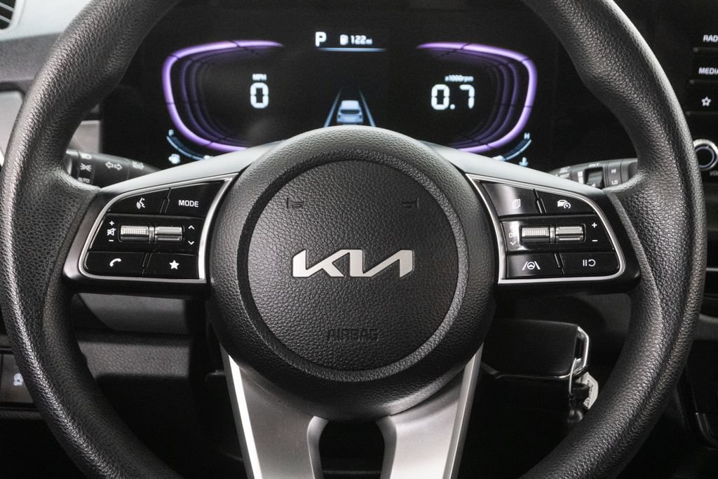 Used 2024 Kia Seltos LX AWD/4WD image 16