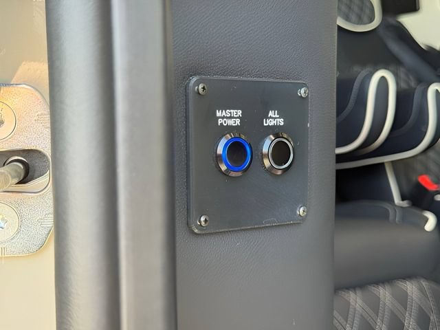 Used 2025 Mercedes-Benz Sprinter 3500 image 40