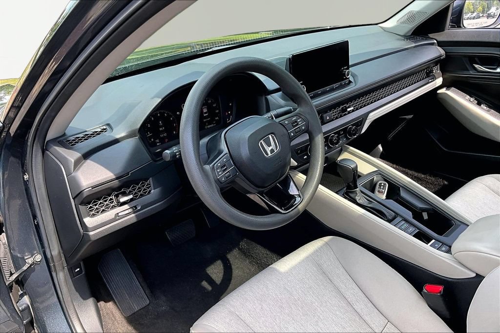 Used 2023 Honda Accord EX image 14