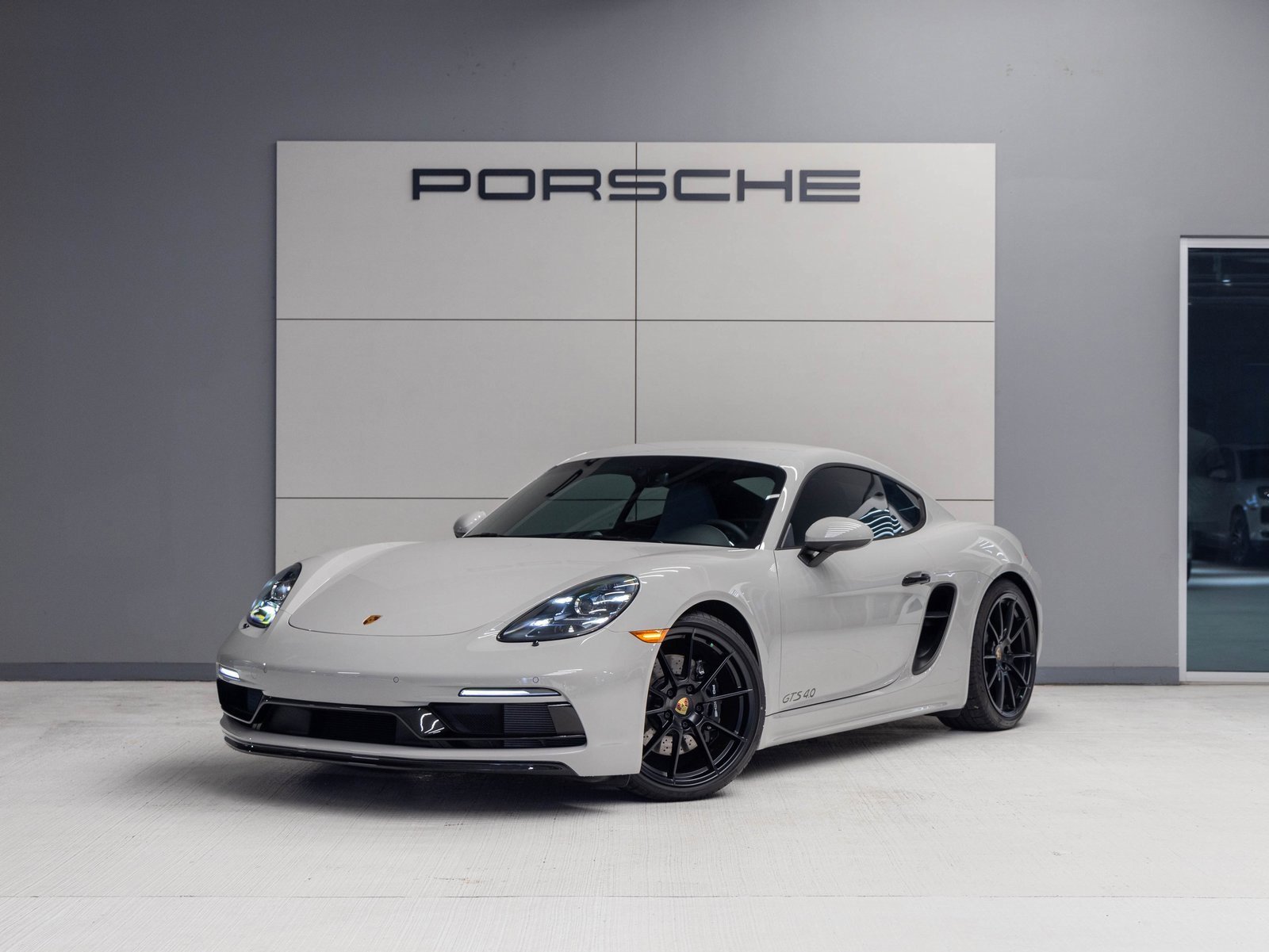 Used 2025 Porsche 718 Cayman GT4