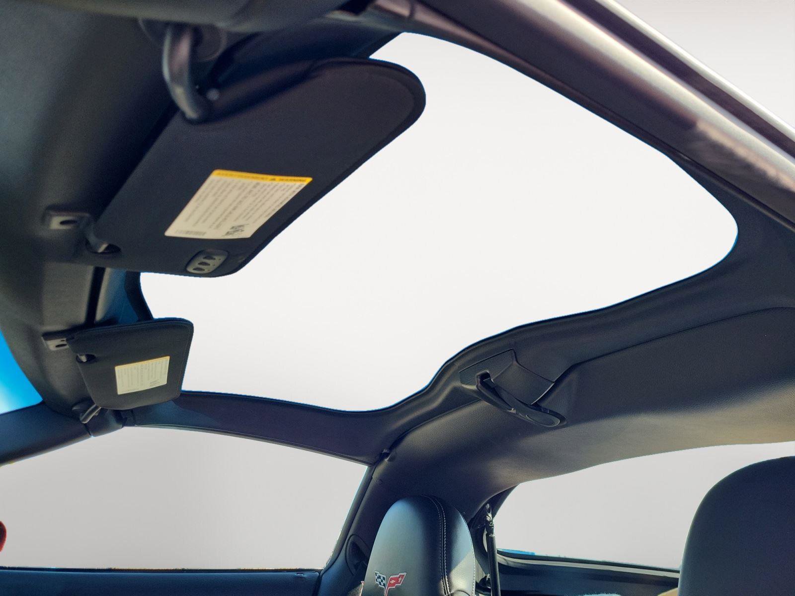 Used 2007 Chevrolet Corvette Coupe w/ Preferred Equipment Group image 17