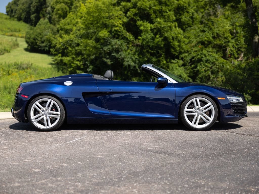 Used 2014 Audi R8 V8 w/ Convenience Package AWD/4WD image 8