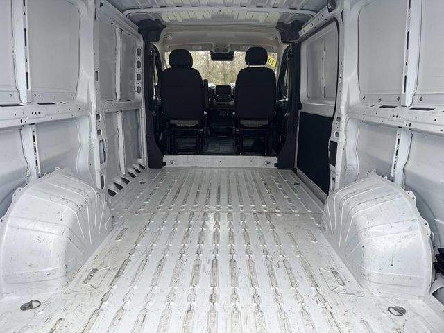 Used 2025 RAM ProMaster 2500 w/ Convenience Group FWD image 8