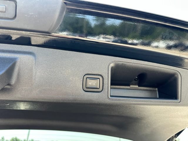 Used 2024 GMC Terrain AT4 w/ Infotainment Package II AWD/4WD image 42