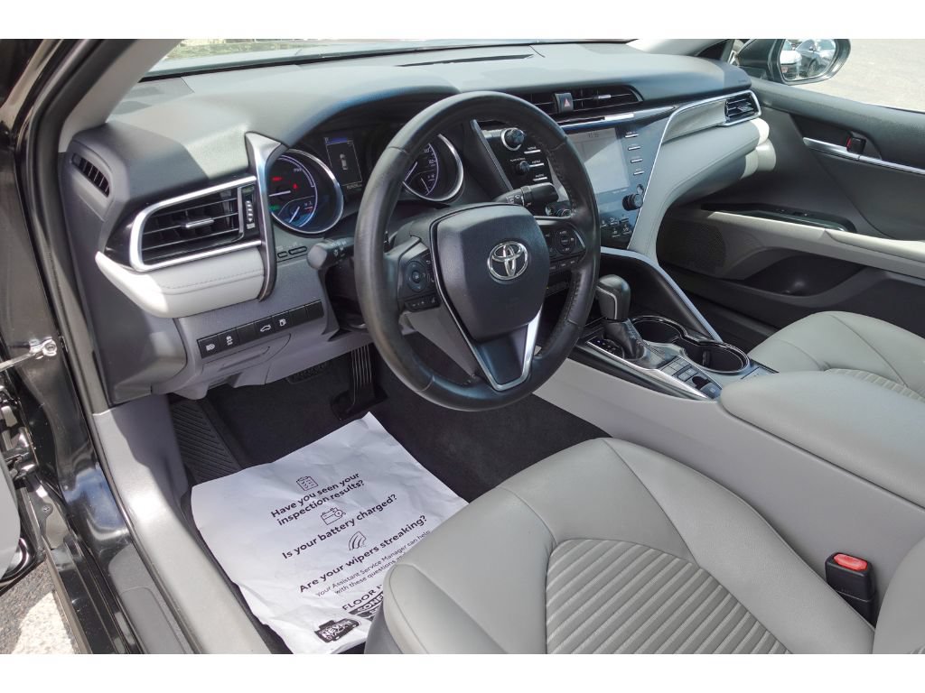 Used 2018 Toyota Camry SE w/ Audio Package FWD image 8