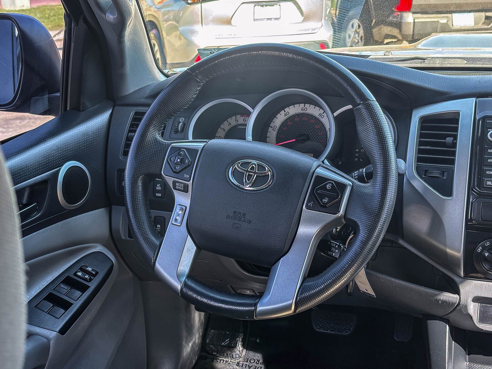 Used 2015 Toyota Tacoma PreRunner w/ TRD Sport Package RWD image 17