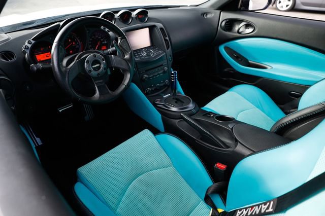 Used 2020 Nissan 370Z NISMO image 6