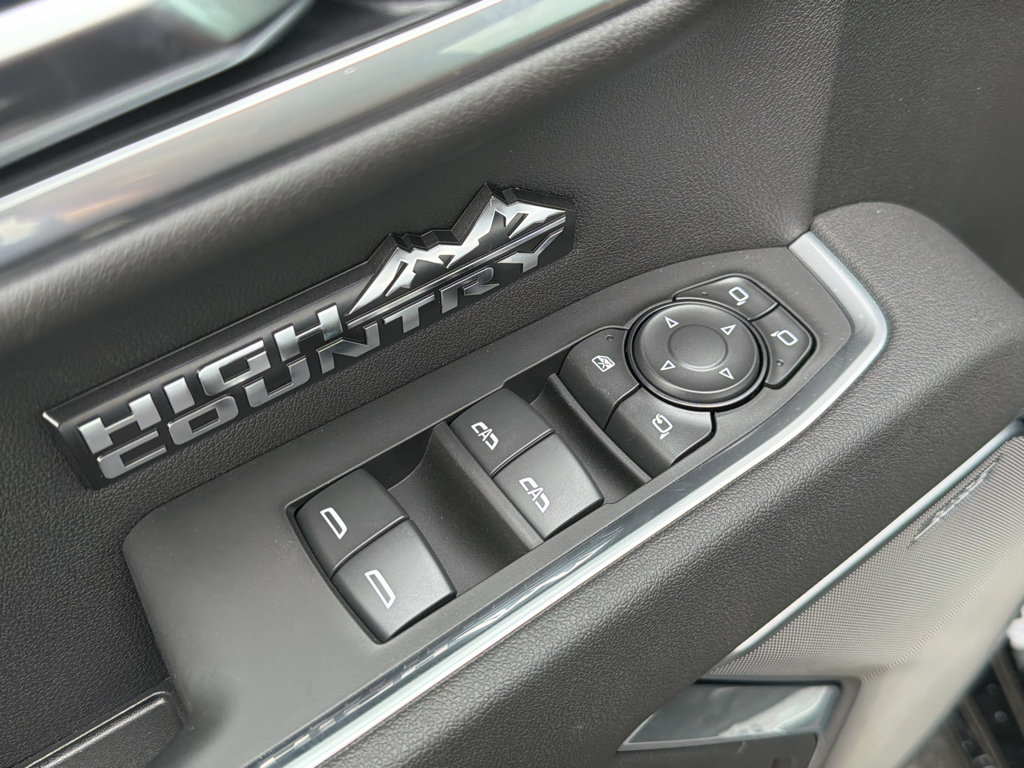 New 2026 Chevrolet Silverado 1500 High Country AWD/4WD image 12