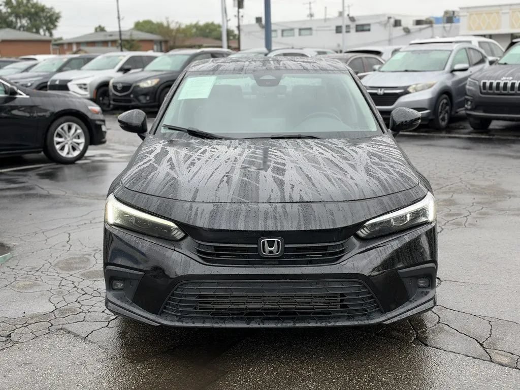 Used 2024 Honda Civic Touring image 2