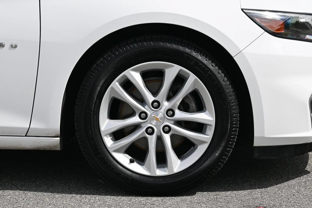 Used 2016 Chevrolet Malibu LT FWD image 11