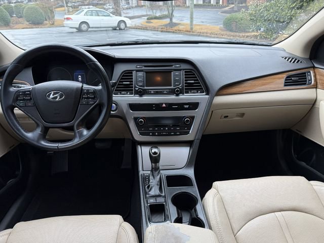 Used 2015 Hyundai Sonata Limited image 13