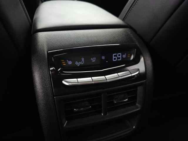 Certified 2022 Cadillac XT5 Premium Luxury w/ Technology Package image 43