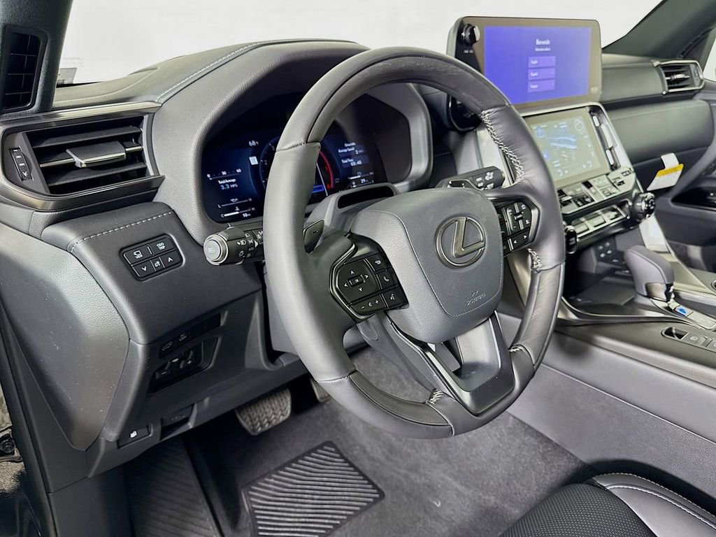 New 2026 Lexus LX 700h Luxury image 9