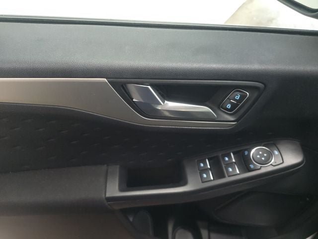 Used 2020 Ford Escape SE FWD image 17