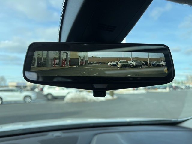 Used 2021 Chevrolet Traverse High Country image 37