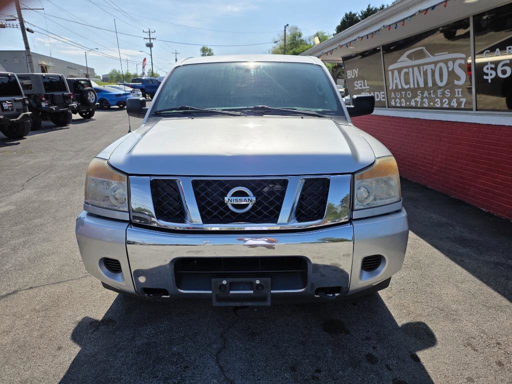 Used 2013 Nissan Titan SV AWD/4WD image 3