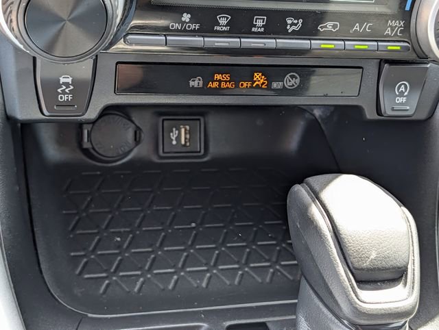 Used 2024 Toyota RAV4 LE image 17