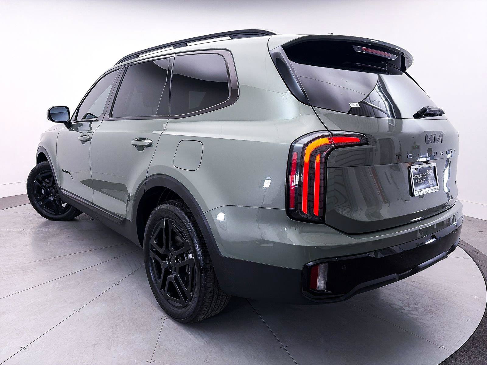 Used 2025 Kia Telluride SX Prestige X-Line AWD/4WD image 3