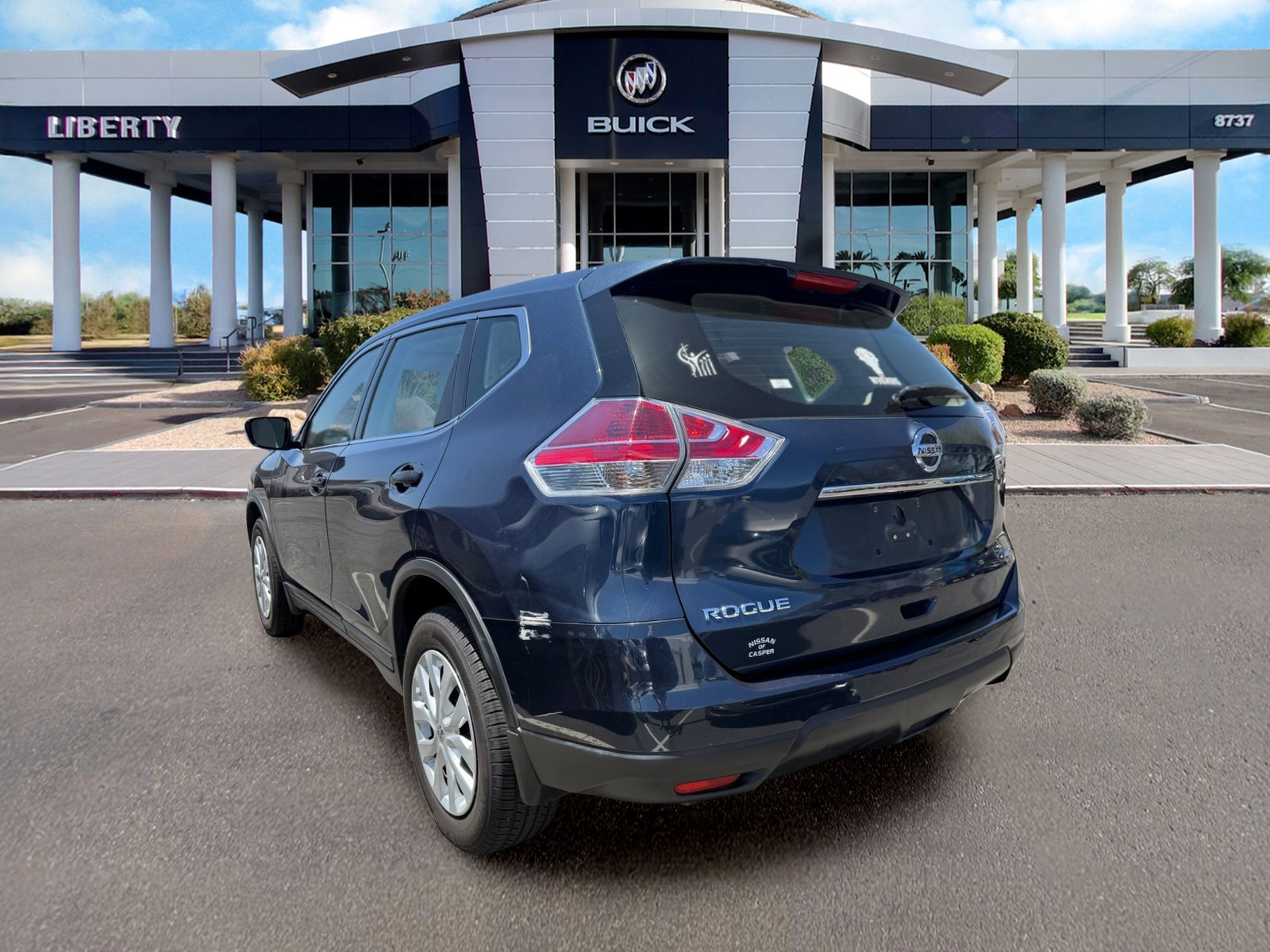 Used 2016 Nissan Rogue S AWD/4WD image 3