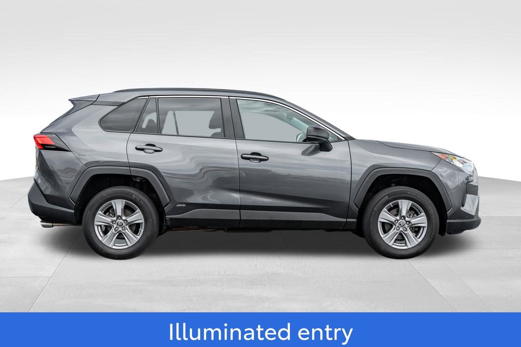 Certified 2022 Toyota RAV4 LE AWD/4WD image 8