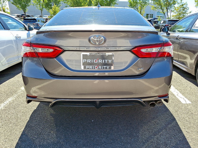 Used 2019 Toyota Camry SE w/ Convenience Package FWD image 5