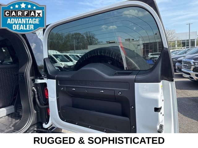 Used 2023 Land Rover Defender 90 X-Dynamic SE AWD/4WD image 35