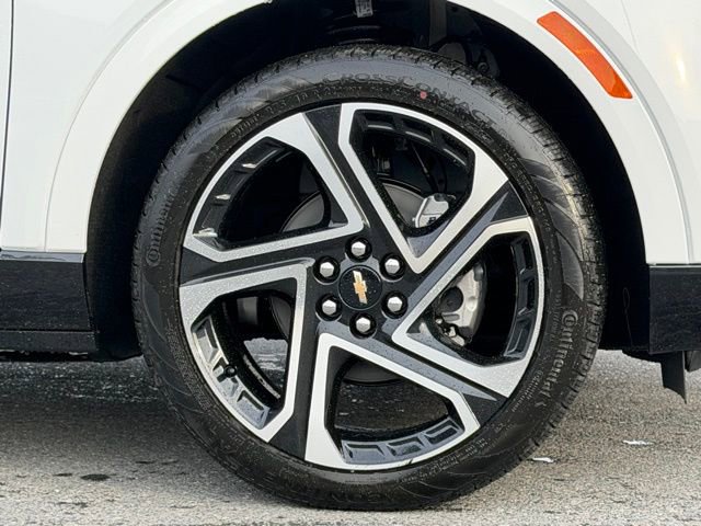 New 2026 Chevrolet Equinox EV LT image 18