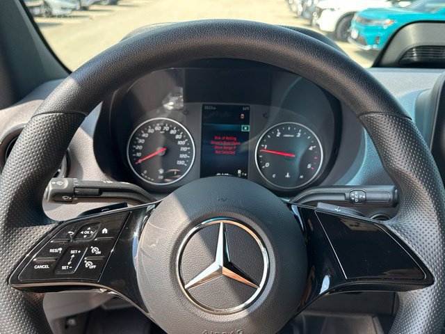 Used 2025 Mercedes-Benz Sprinter 2500 image 24