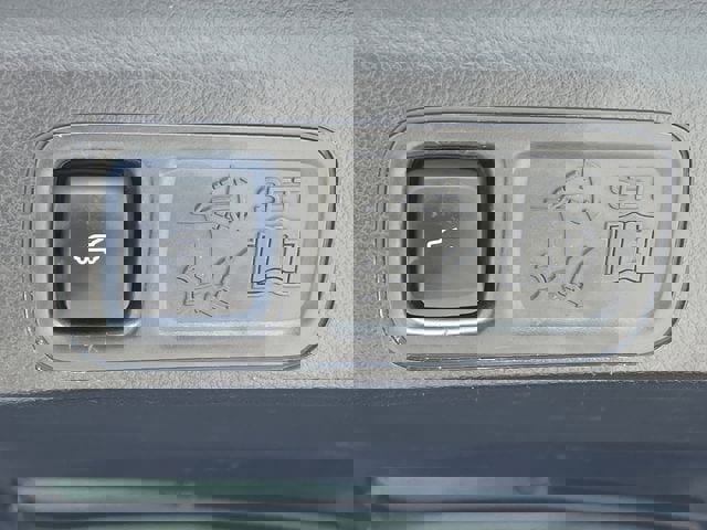 Used 2018 Ford Expedition Limited w/ Equipment Group 301A image 35