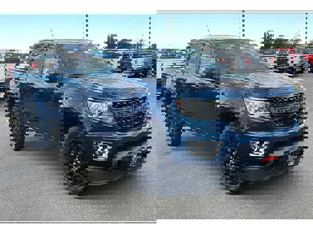 Used 2019 Chevrolet Colorado LT w/ Colorado RST Special Edition image 2