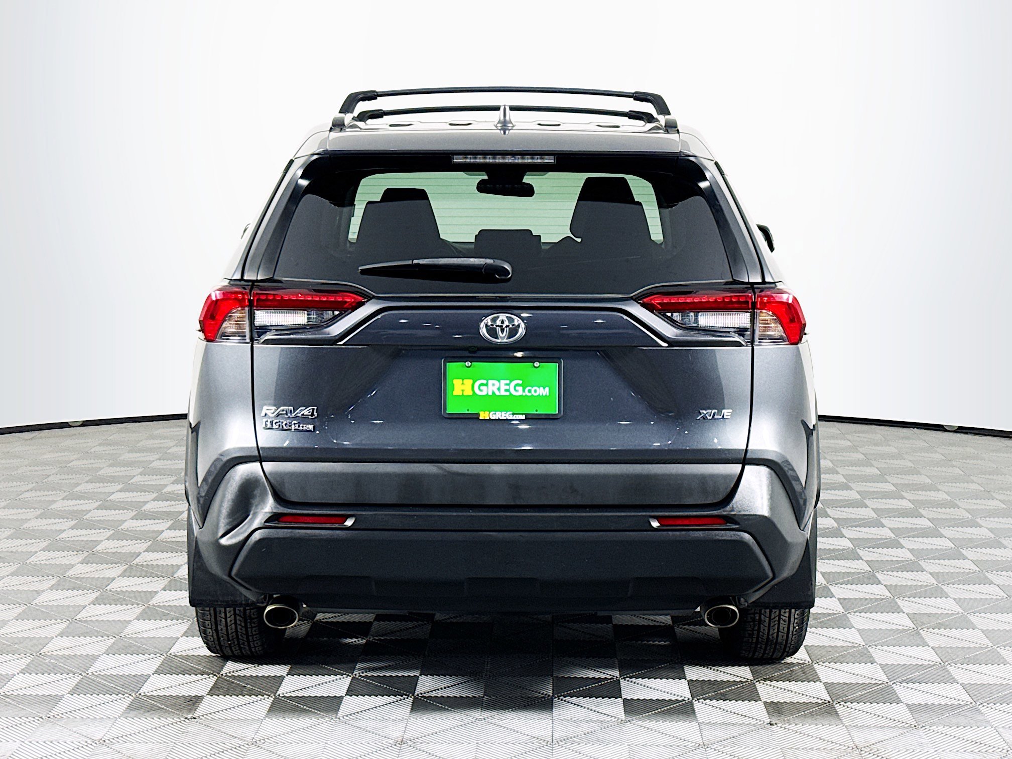 Used 2021 Toyota RAV4 XLE image 8