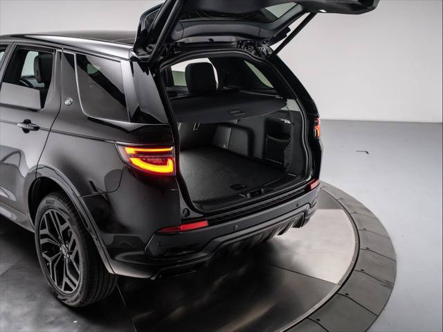 New 2026 Land Rover Discovery Sport Landmark AWD/4WD image 32