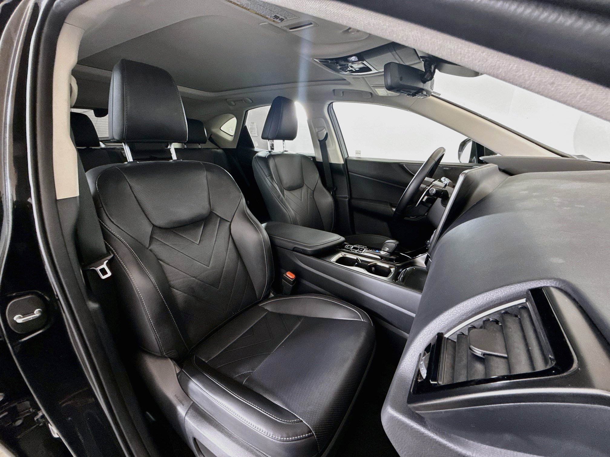 Used 2025 Lexus NX 350h AWD w/ Accessory Package (2T) image 27