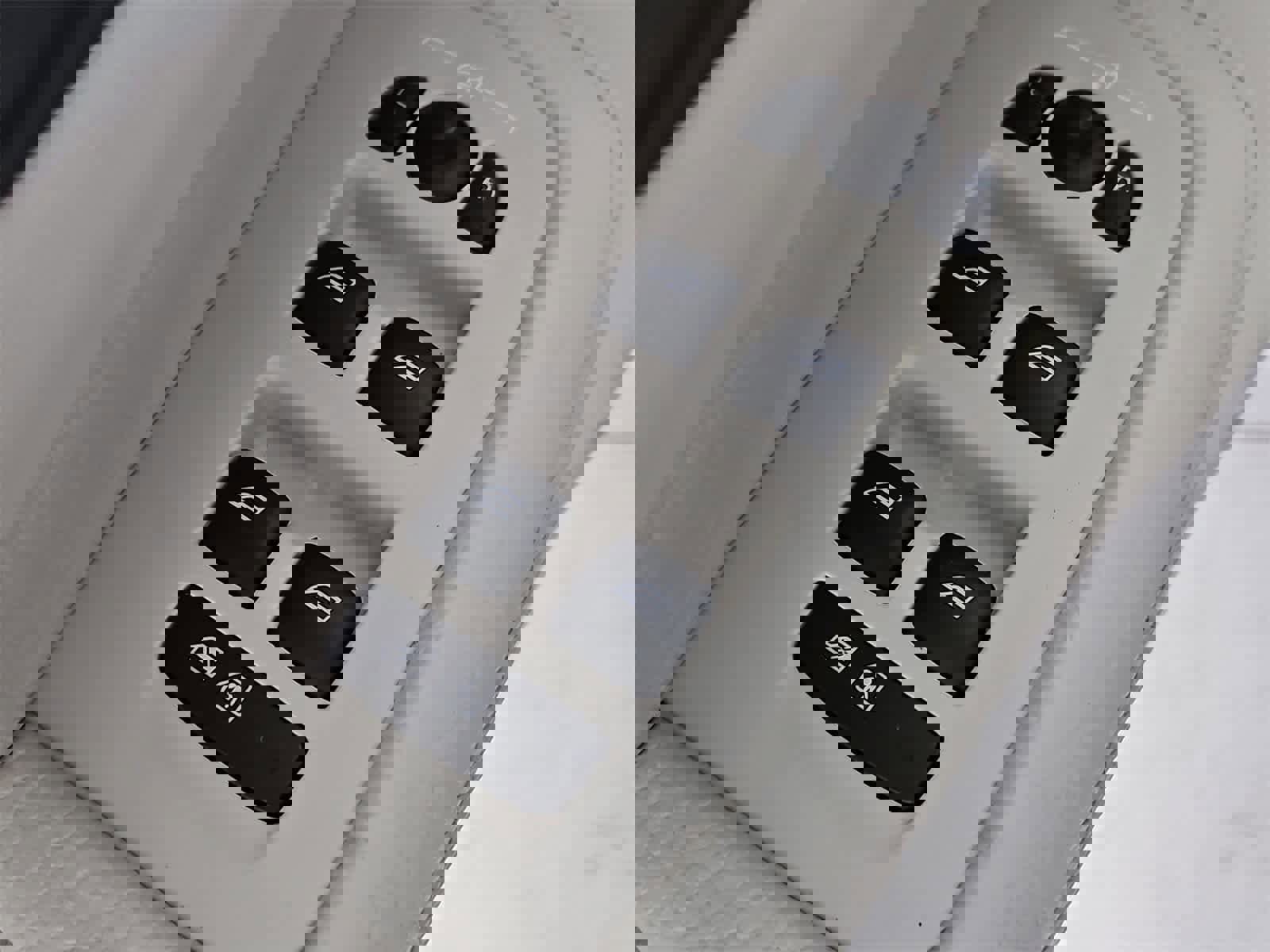 Used 2021 Volvo V60 T5 Cross Country image 17