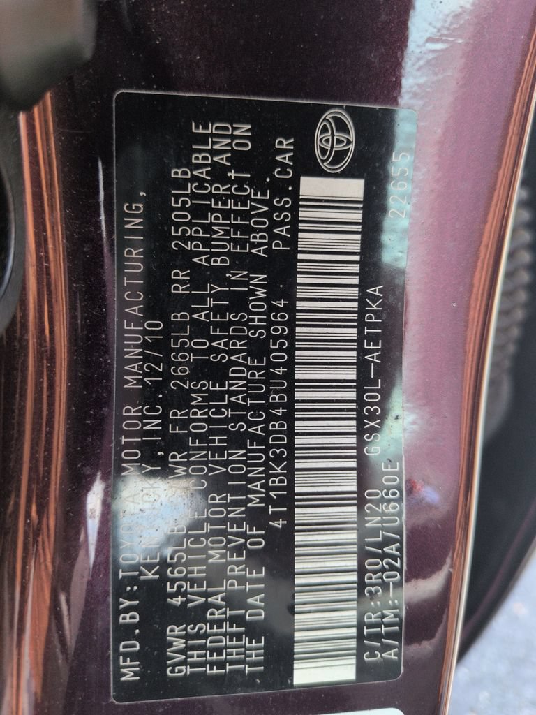 Used 2011 Toyota Avalon Limited FWD image 30