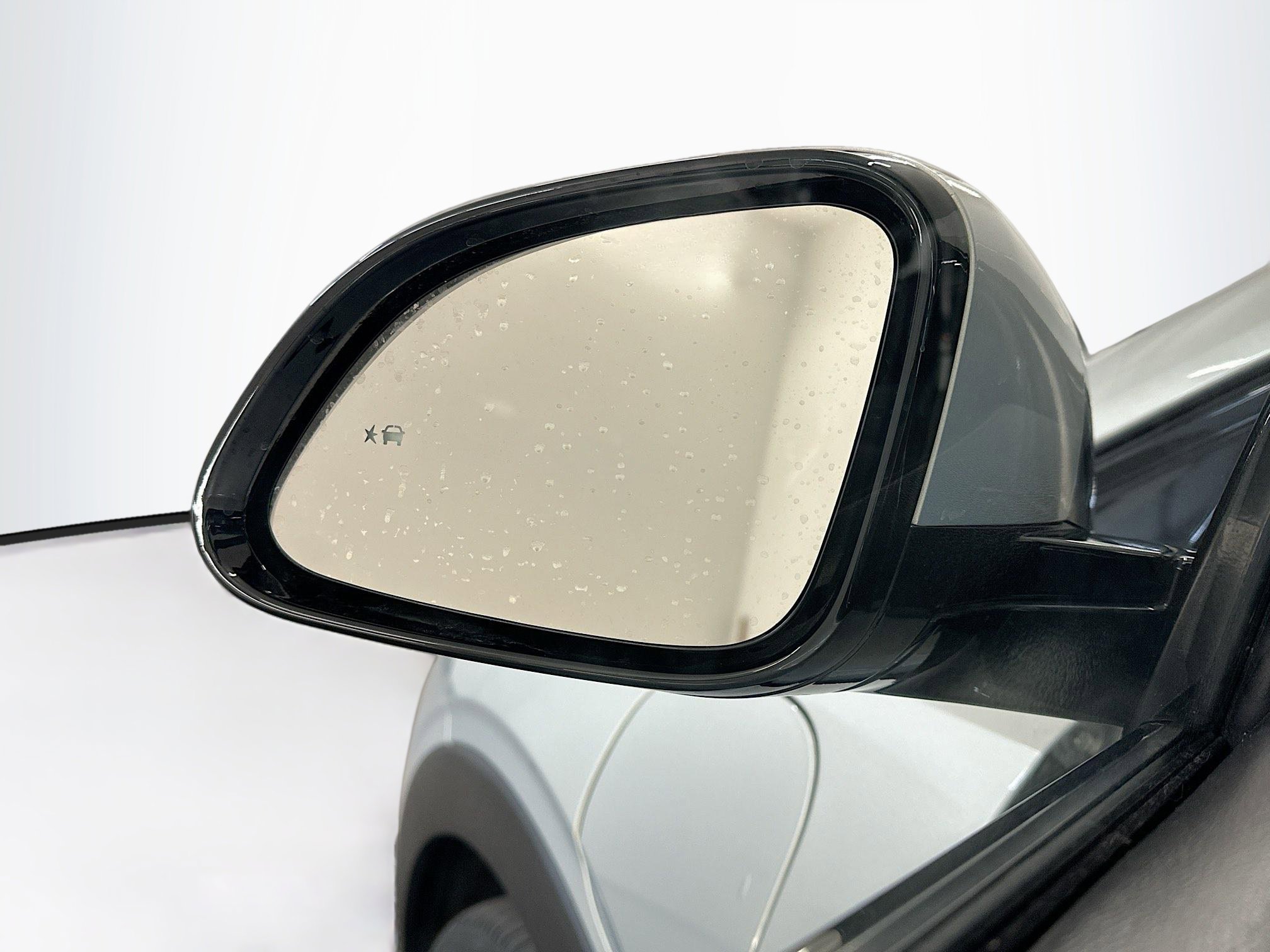 Used 2023 Chevrolet Bolt EUV Premier image 16