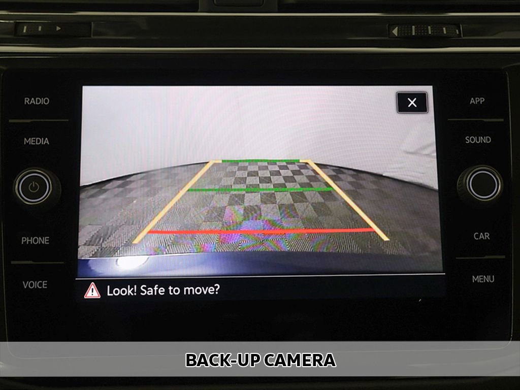 Used 2023 Volkswagen Tiguan SE image 5