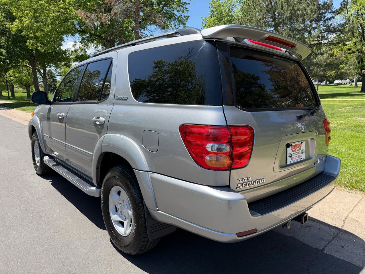 Used 2004 Toyota Sequoia Limited AWD/4WD image 3