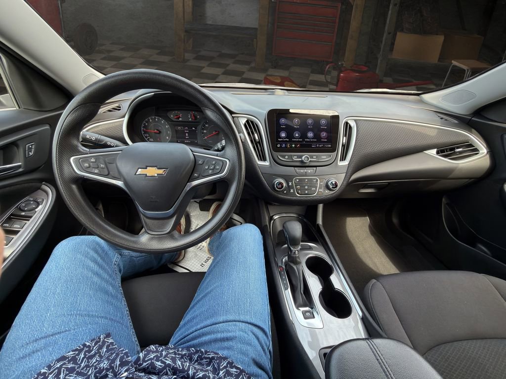 Used 2022 Chevrolet Malibu LT image 21