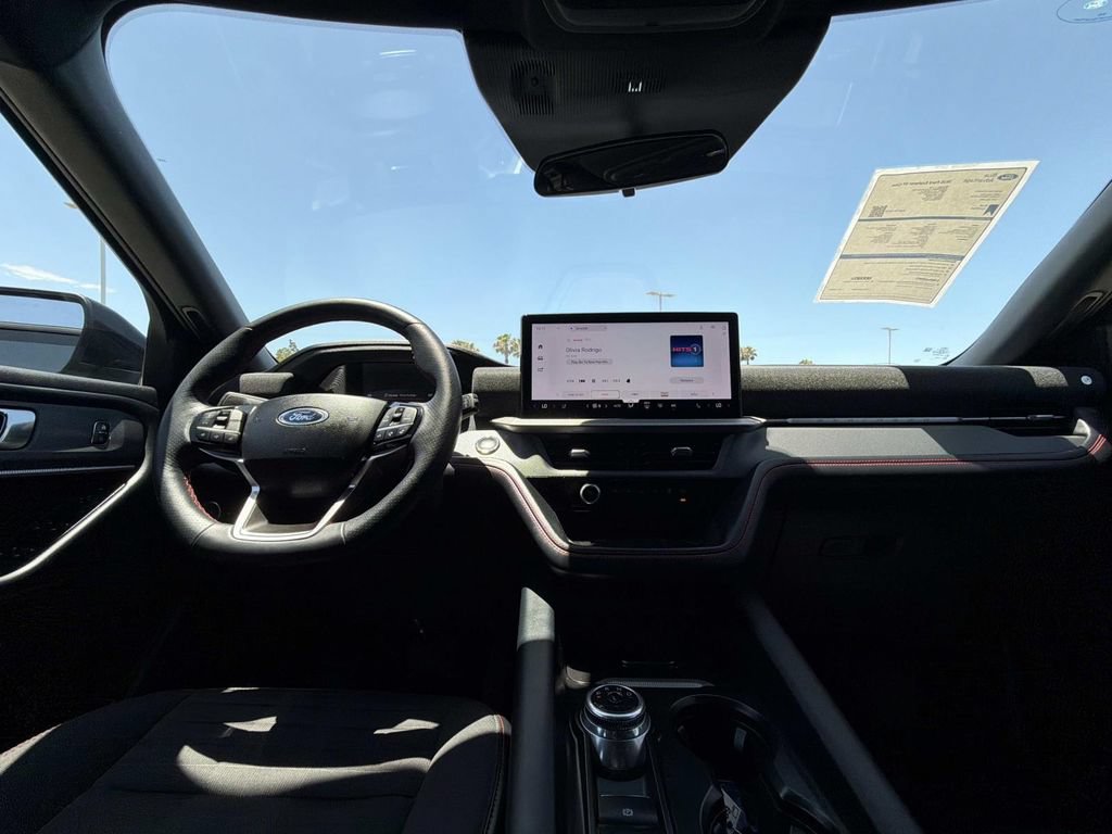 Certified 2025 Ford Explorer ST-Line RWD image 16