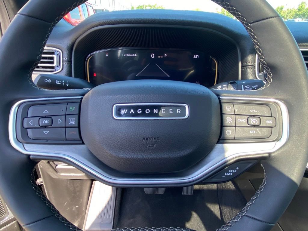 Used 2024 Jeep Wagoneer Series II AWD/4WD image 18