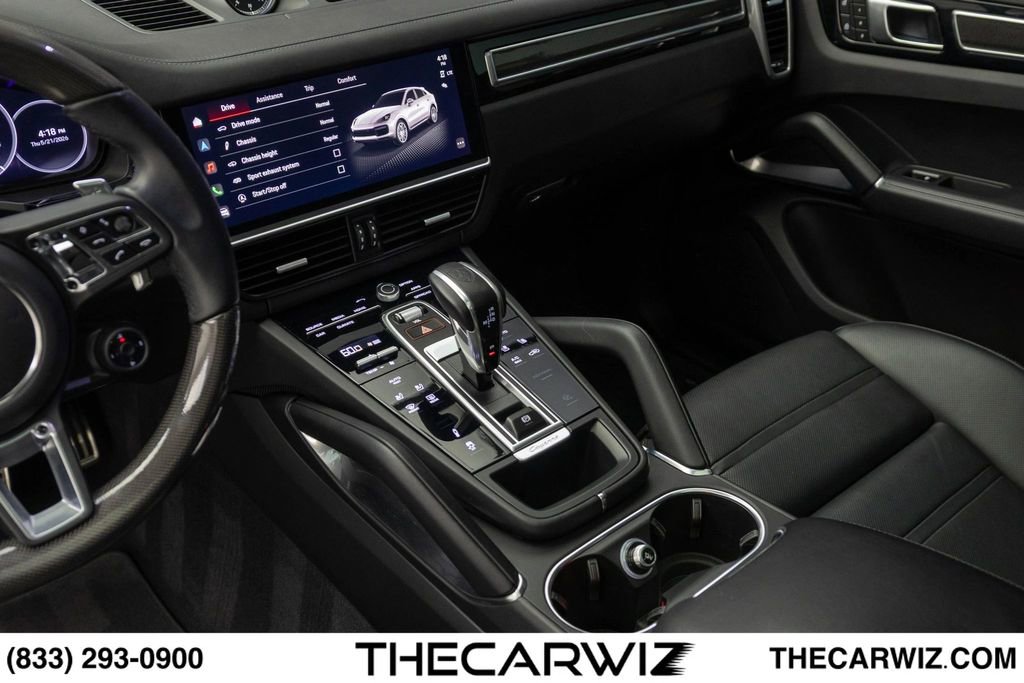 Used 2023 Porsche Cayenne Turbo AWD/4WD image 54