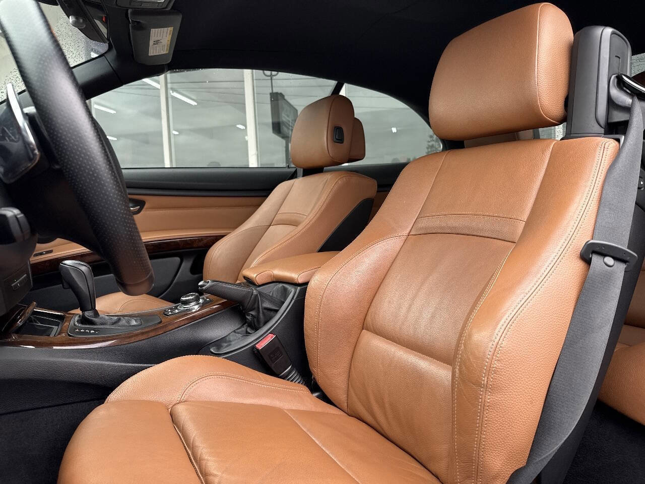 Used 2013 BMW 335i Convertible image 25